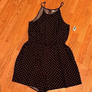 NWT Old Navy Black and White Polka Dot Short Jumper size Large